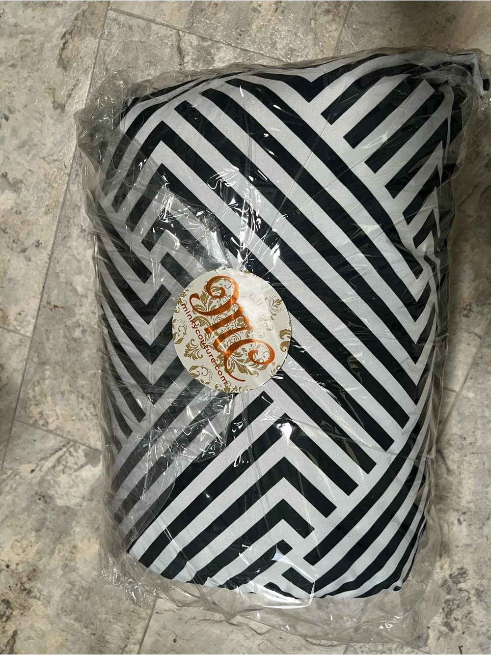 NWT Minky Couture Everywhere Blanket-Black Geo